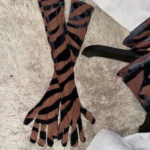 JLUX LABEL Zebra print gloves